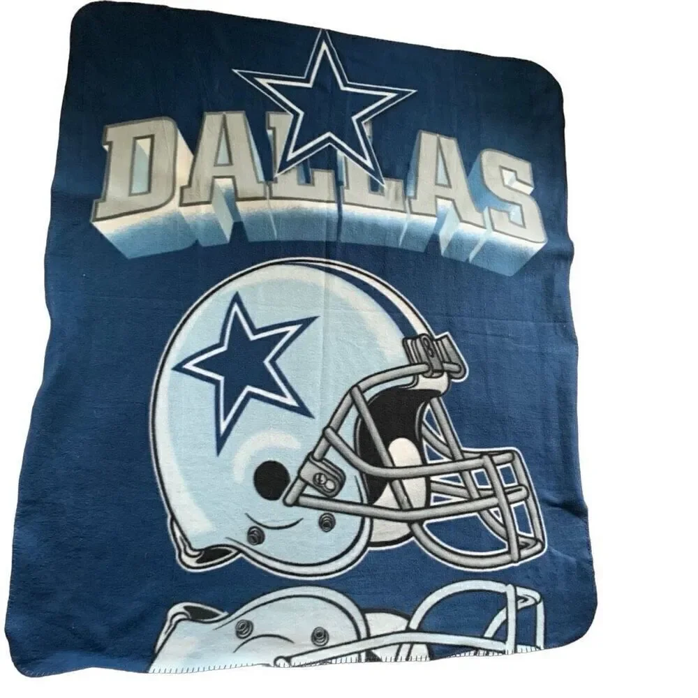 Dallas Cowboys 60” x 51” Fleece Blanket